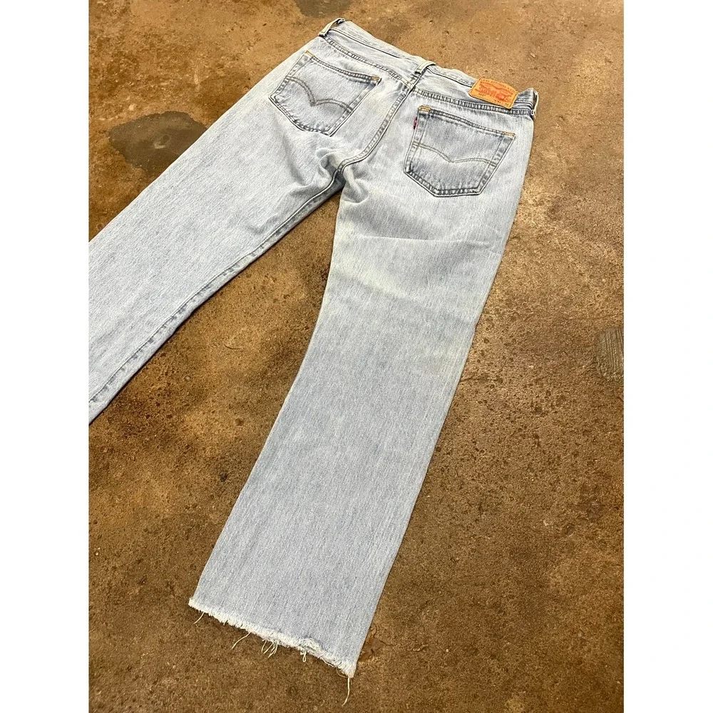 Levi's 501 Original Jeans Men 31x32 Blue Denim Stonewash Cotton Raw Hem Straight